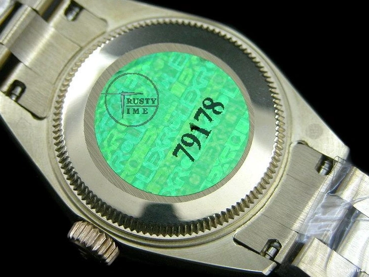 1027 RDJ0024 – DateJust Lightweight 707